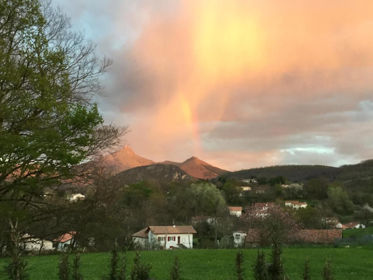 يورونْيِ Apitoki - Chambres D'Hotes Au Pays Basque المظهر الخارجي الصورة